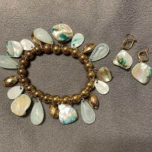 Bracelet and earrings